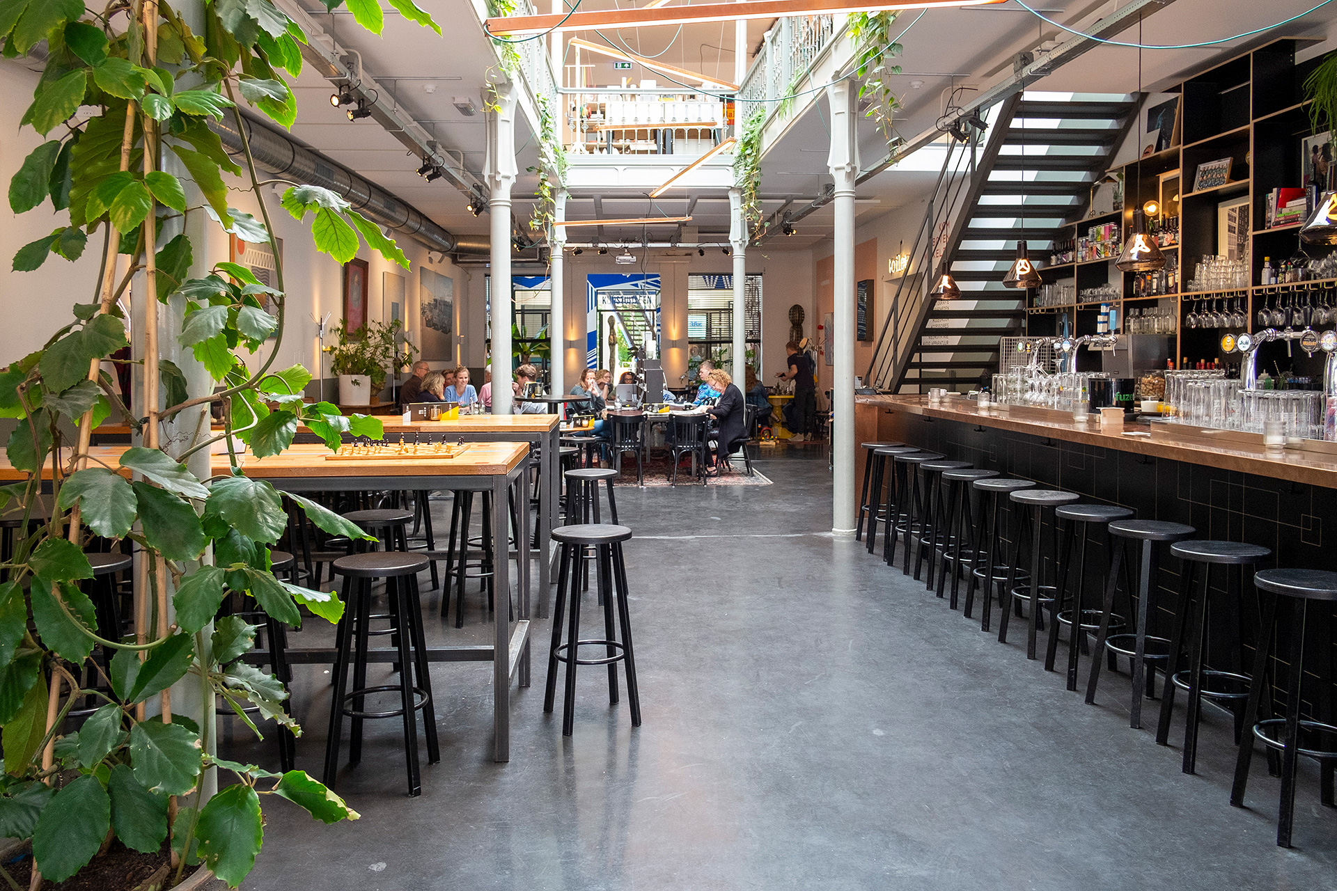 Restaurant Het Magazijn | Voorstraat 180, 3311ES Dordrecht onder één dak
