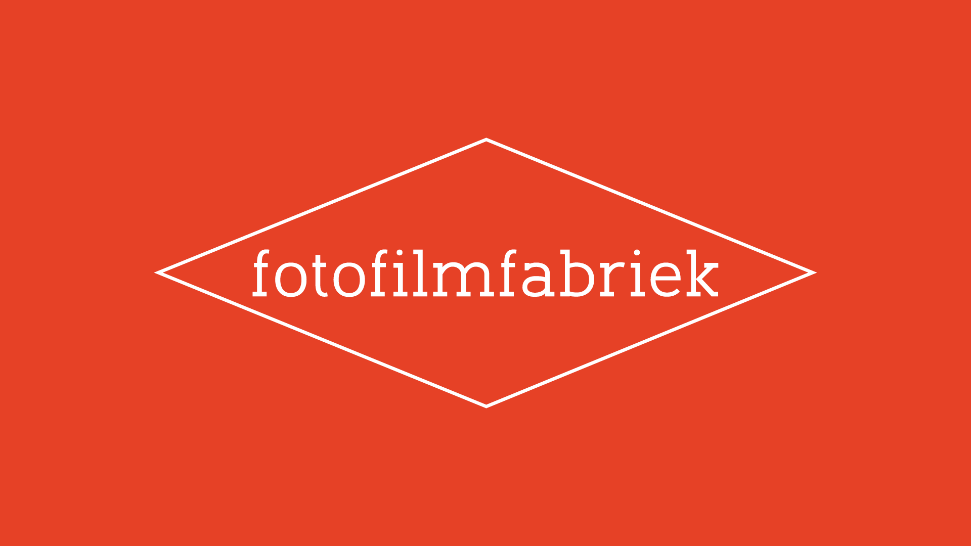 FotoFilmFabriek | Film, papier, chemie, camera's en doka voor de analoge fotograaf